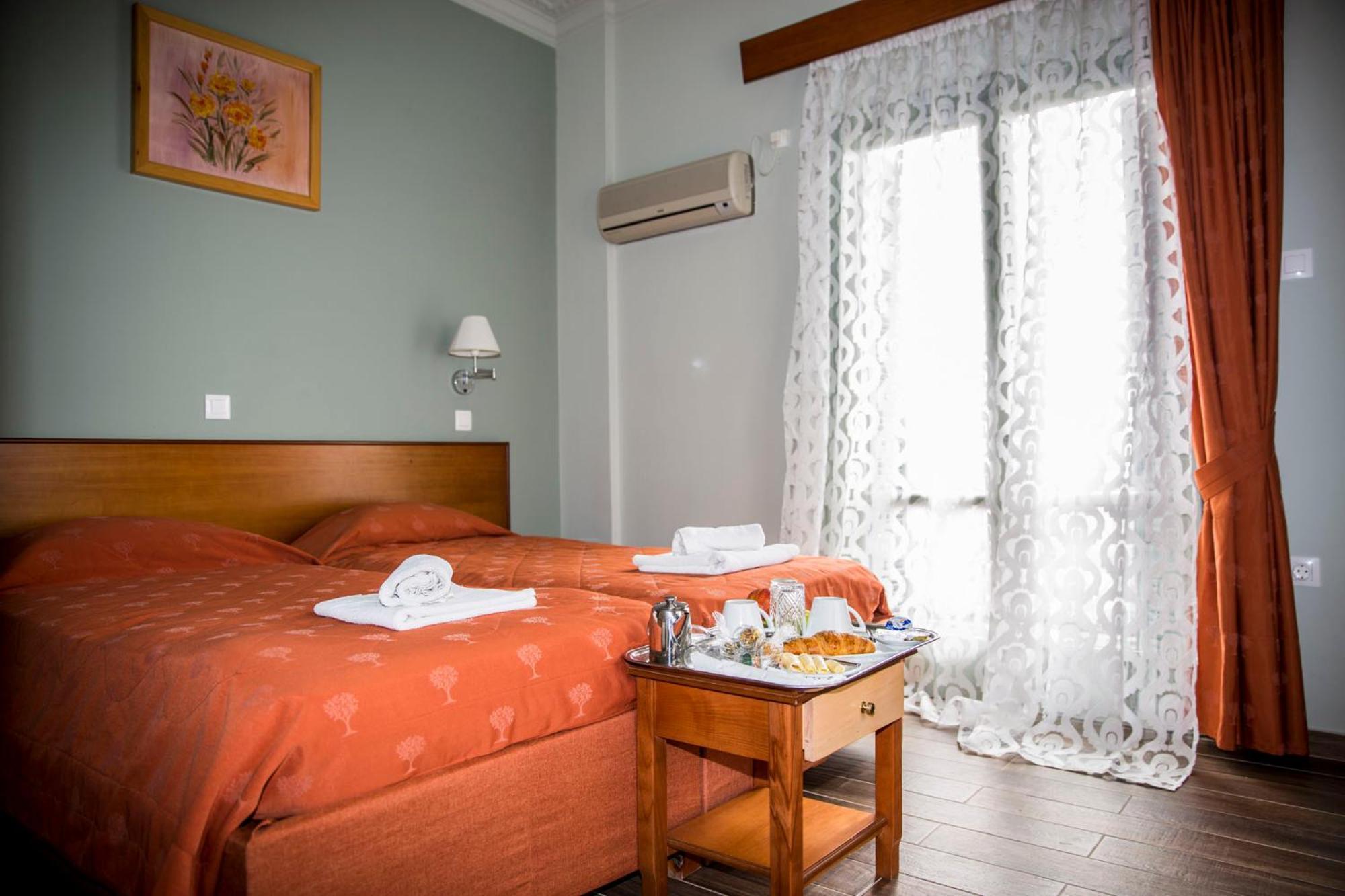 Togias Hotel Aegina Экстерьер фото