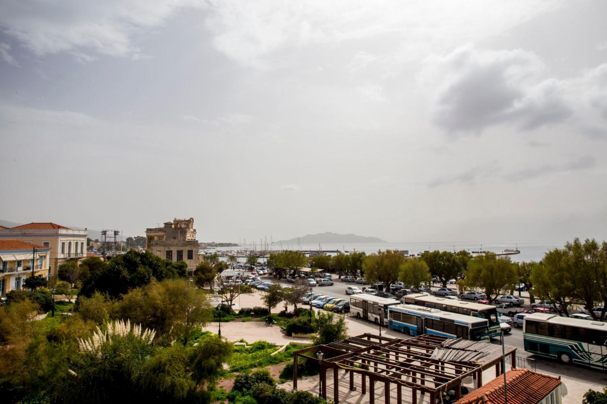 Togias Hotel Aegina Экстерьер фото