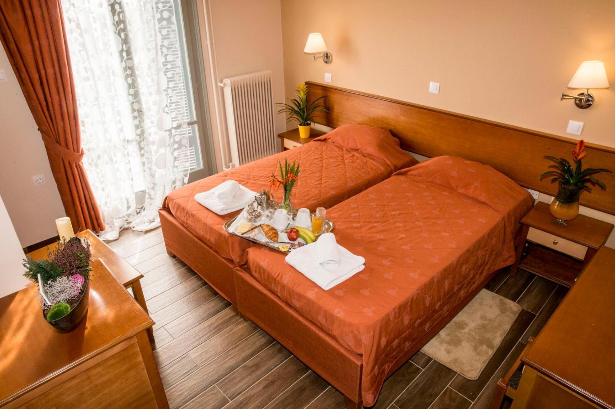 Togias Hotel Aegina Экстерьер фото